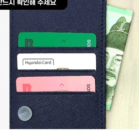 LG X2 2019 LM-X220N 지갑 케이스 천연가죽 사피아노 플립 카드 슬롯과 뒤쪽 지폐 수납부 확대